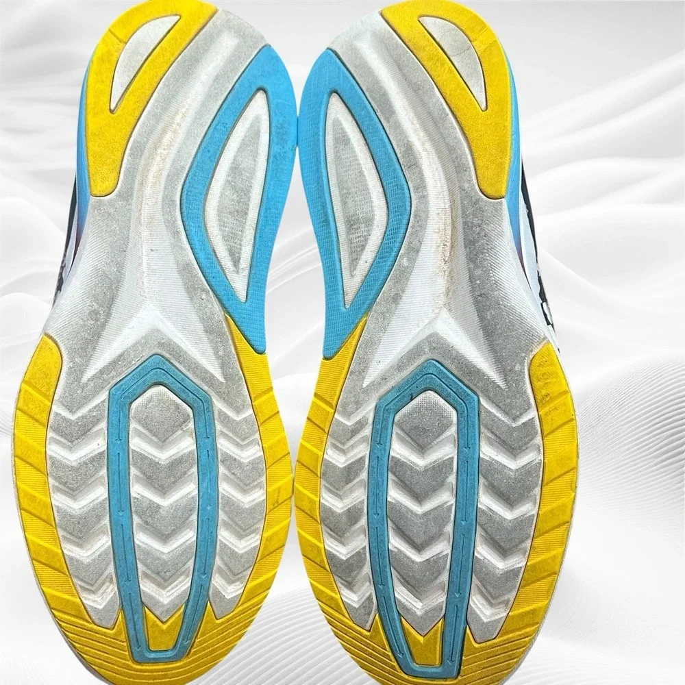 Saucony shoes are